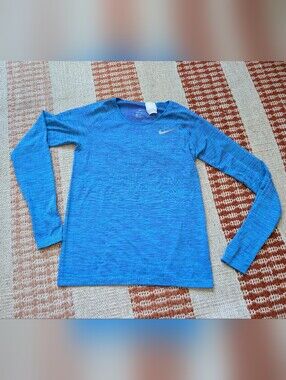 Nike Dri-FIT Knit Shirt Top Women M Blue Long Sleeve Crew Neck Stretch Running